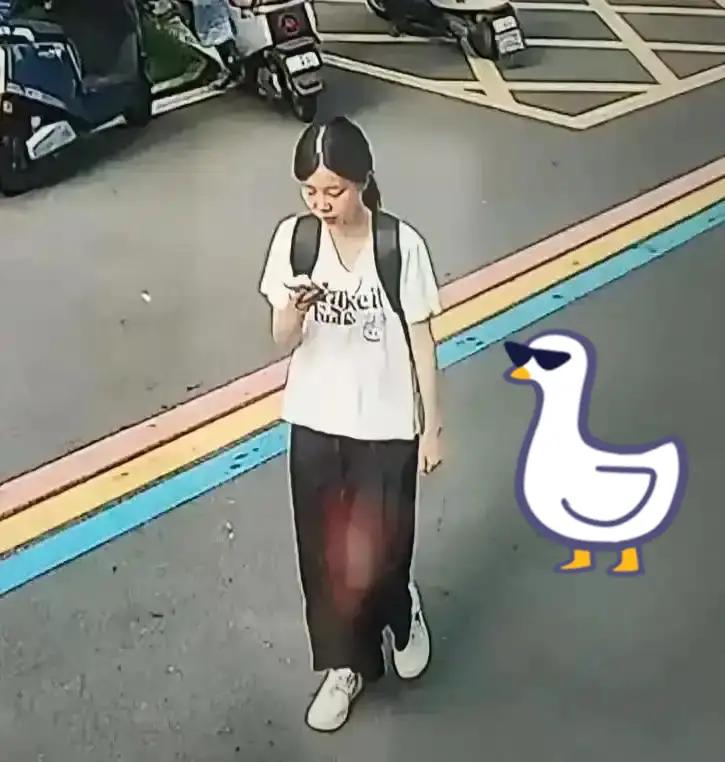 你们不要骂我我真的对程梦圆一点同情不起来感觉这就是她应得的惩罚14天的救
