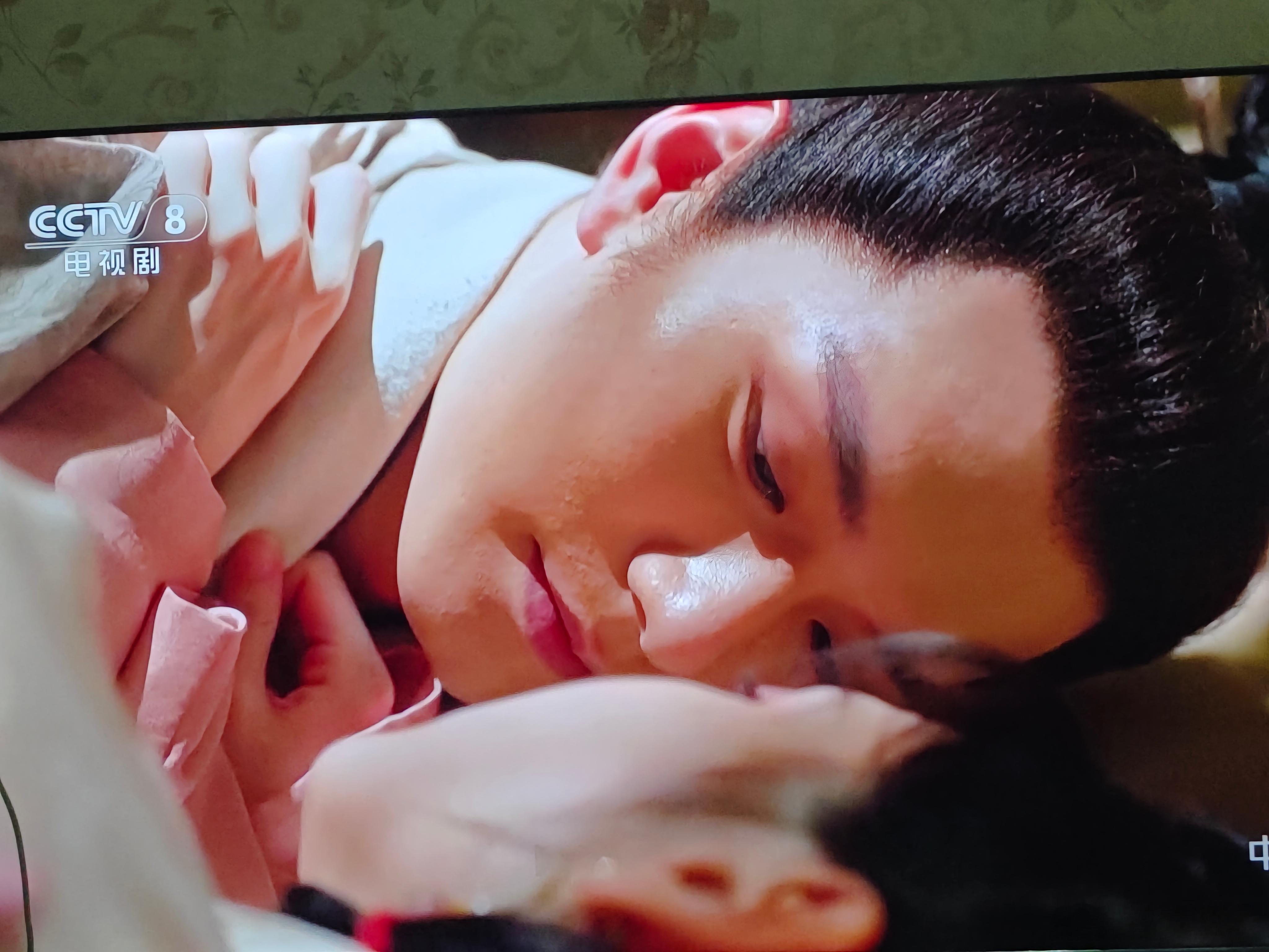 最近大热剧《兰香如故》快看不下去了！谭松韵表演没问题，就是编剧问题大，各种模仿杂