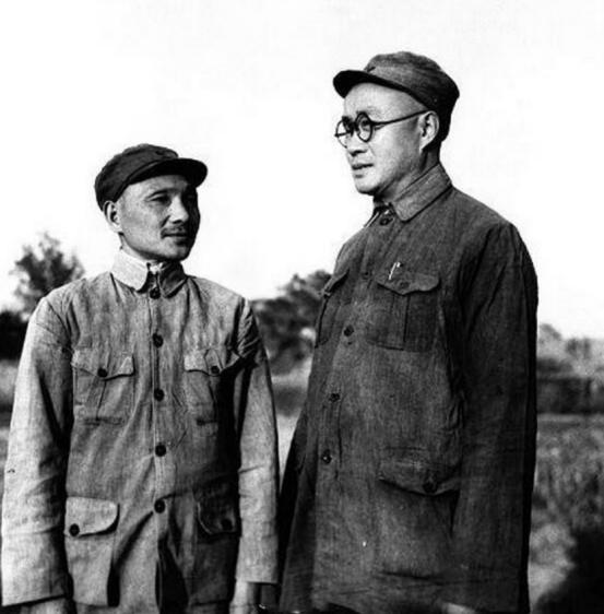 四川人身材普遍不高，刘伯承却为何是高个子呢？其实刘伯承祖上是湖北荆州江陵县人，清