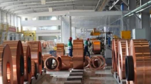 美国这次蒙了，最近美国大量囤积了铜，把铜价炒上天去了，可美国万万没料到，中国根本