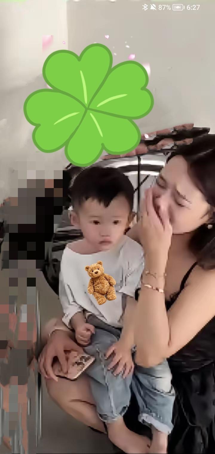 泪酸,远嫁的女子半夜带着孩子有家难归,因和丈夫吵架,被丈夫轰了出来,说妻子,想滚