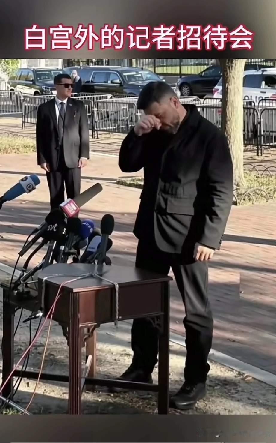 泽连斯基拒绝割让土地，是因为害怕以后被清算。在历史上放弃领土的国家和个人，后世的