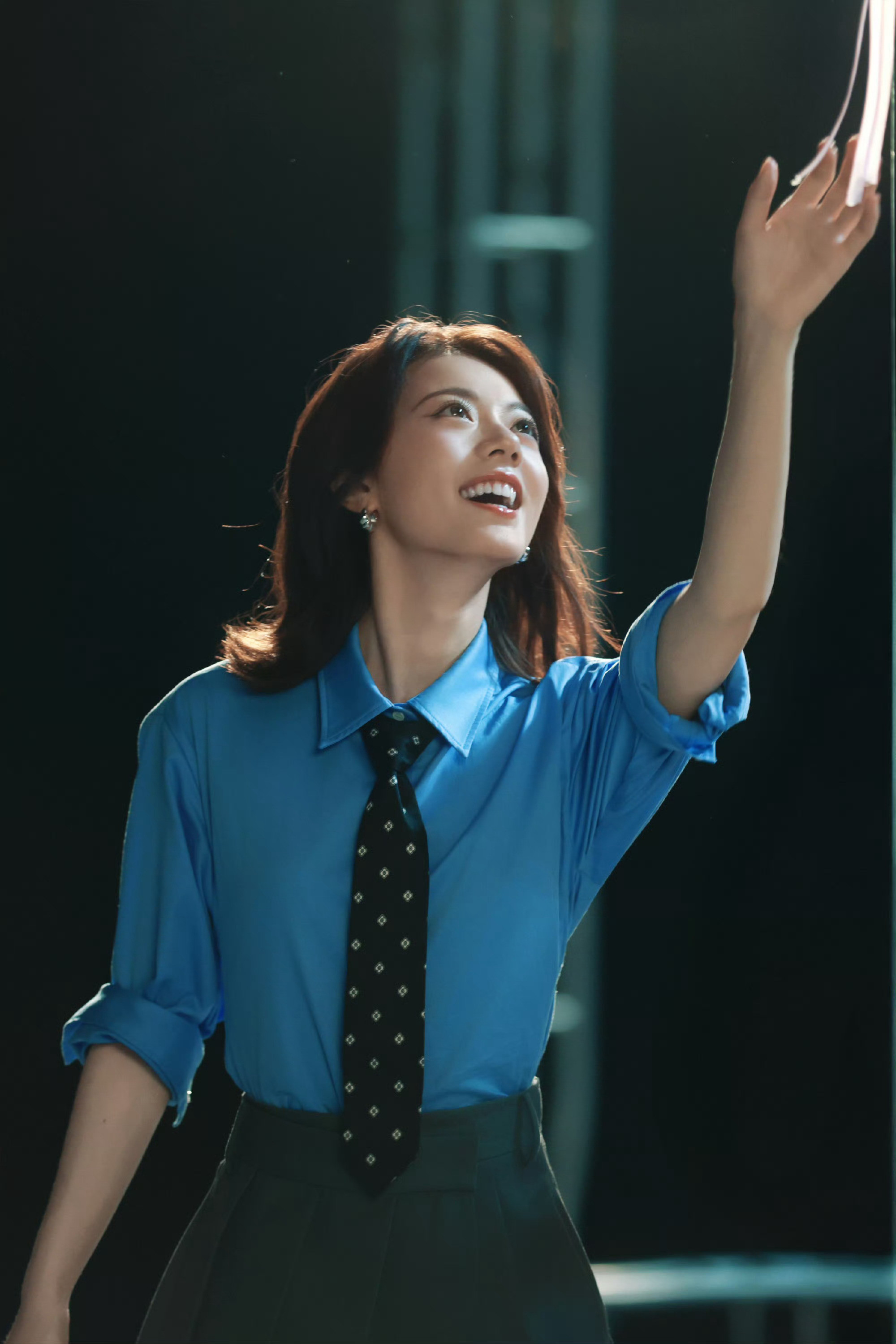 想看赵今麦演话剧了🥲，漂亮宝贝笑的好灿烂[抱抱][抱抱]​​​