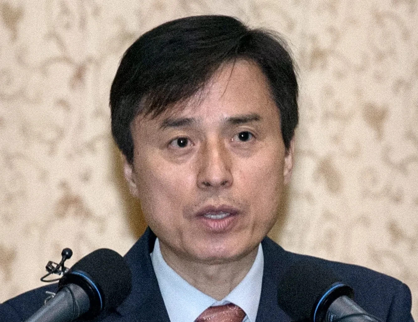 韩国前总统又被查了！韩国前总统摊上大事了！这回检察官可没