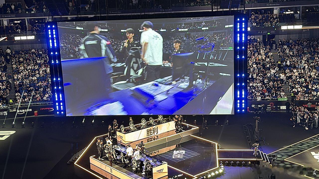 Faker的故事还在继续!Faker晋级S15四强Faker冲击第六冠T1晋级S