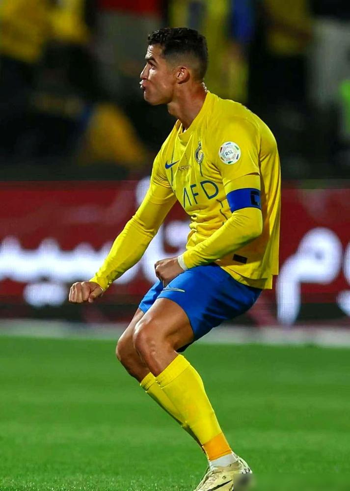 利雅得胜利5比1大胜，C罗封王。C罗全场射门26脚，一球没打进，菲尼特斯补射算上