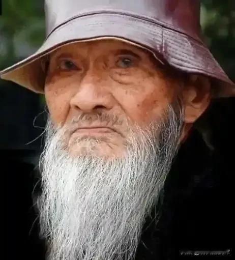 中国长寿之王龚来发：终身未娶活133岁，一个坏习惯坚持百年，医生都无解19