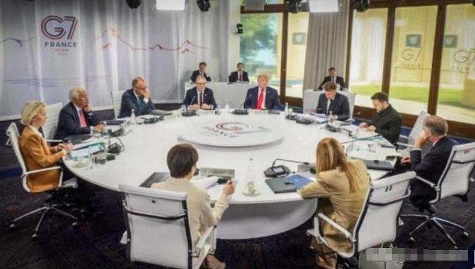 G7又拿台海说事！据日本共同社报道，正在法国召开的G7峰会发表声明，又提到反对在