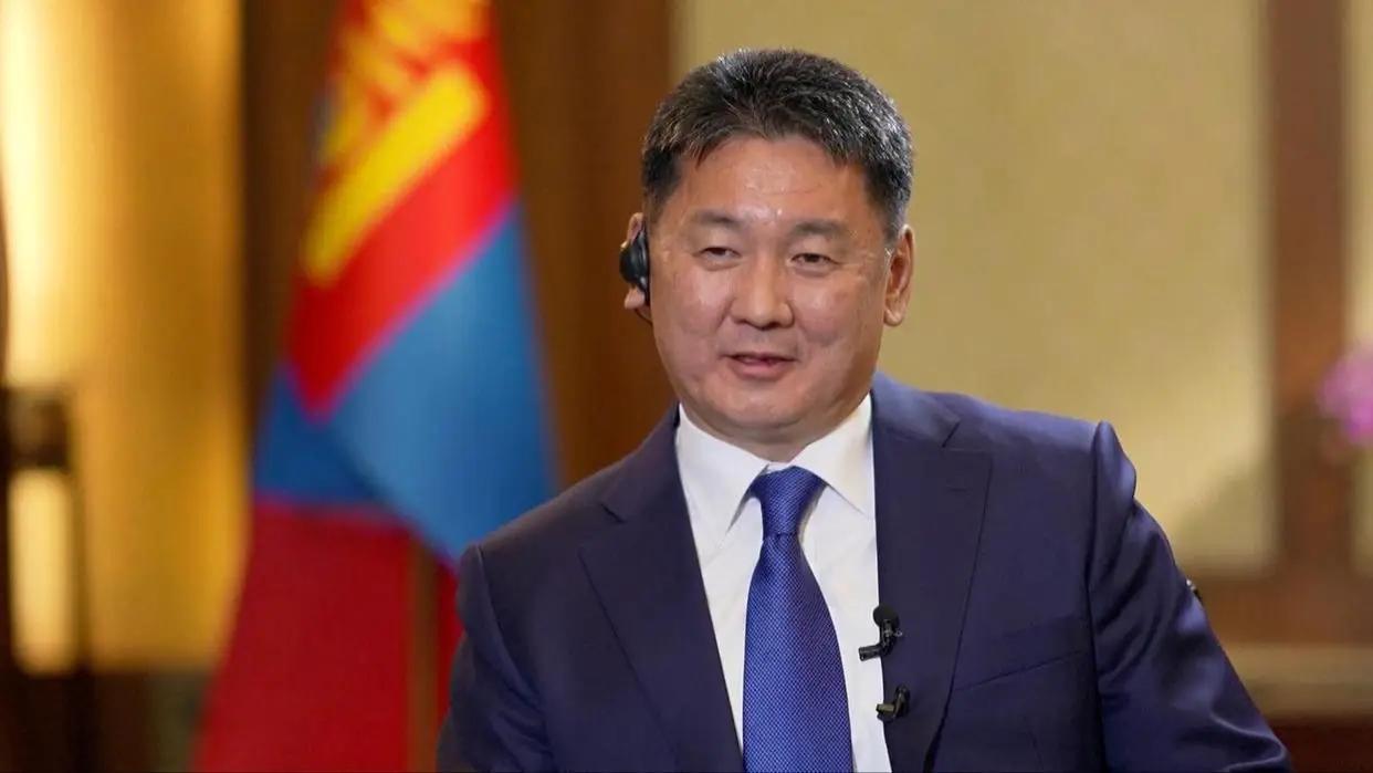 蒙古国最近干了一件让人看不懂的事！经济告急，政府喊勒紧裤腰带过冬，结果首家弹药工