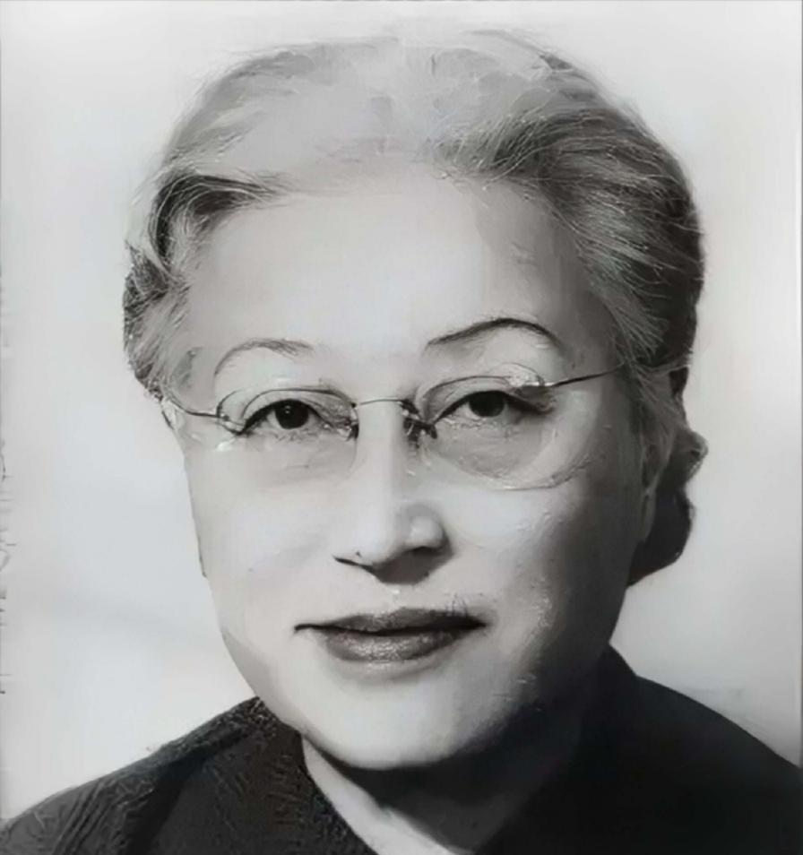 1971年，84岁的蒋介石收到了前妻陈洁如的遗书，书信中寥寥数语，道尽了这个女人