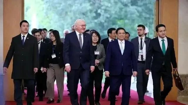 670亿建1600公里高铁，还要求全额垫资+0利息，越南这哪是招商，分明是把商家