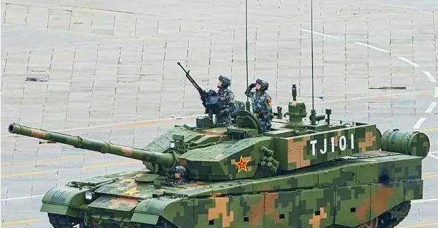 几百万的坦克，为什么不能在里面装个空调？这个问题其实蛮有意思的，可以想一下如下