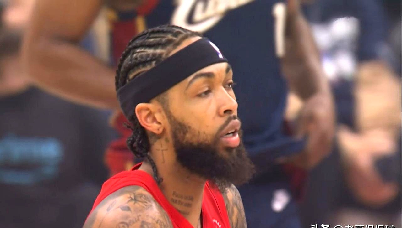 23投6中，照样能拿全队最高分，英格拉姆这球看得真拧巴。猛龙主...