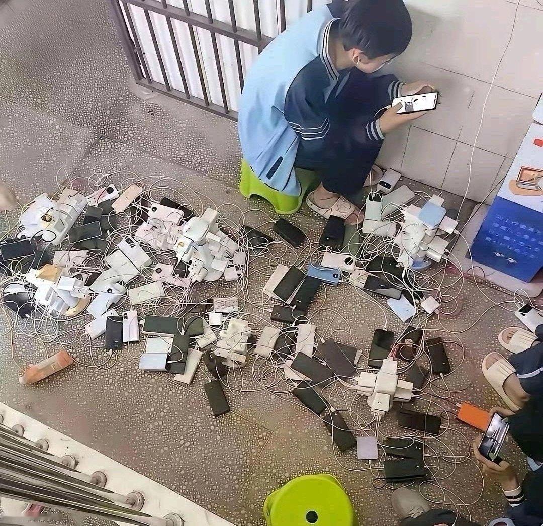 全校唯一一个走读生谁敢惹