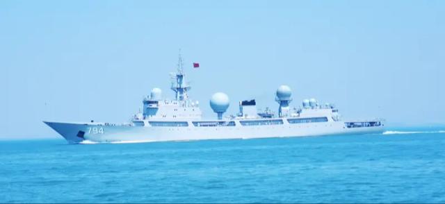 055编队现身阿曼湾！西方紧盯中国海军“瞭望1号”侦察船就在这两天（2026