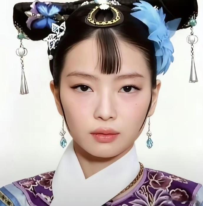 甄嬛传的余答应，简直跟Jennie完全一致。​​​
