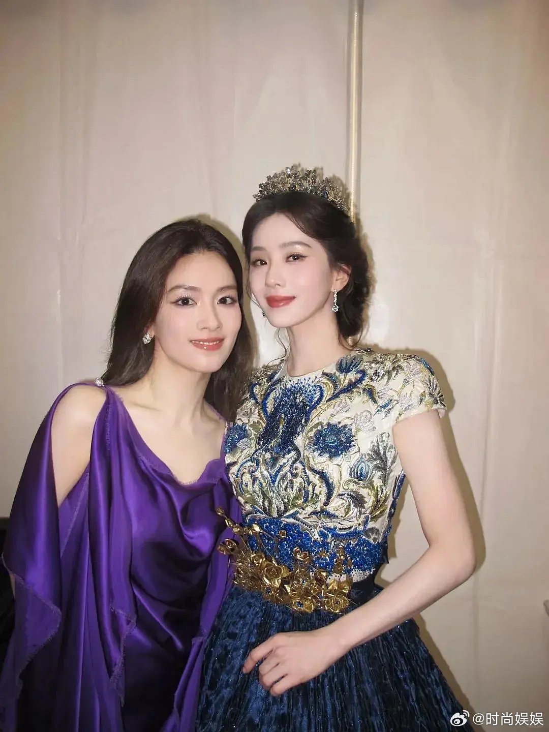 刘诗诗真美女不怕合影