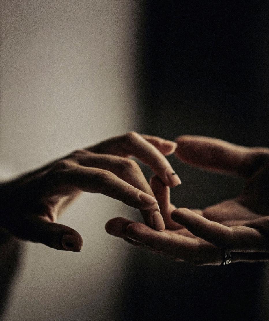 突然被震撼到了：“和你一年见一次面，一年也就一面，半年见一次面，一年也就两面，