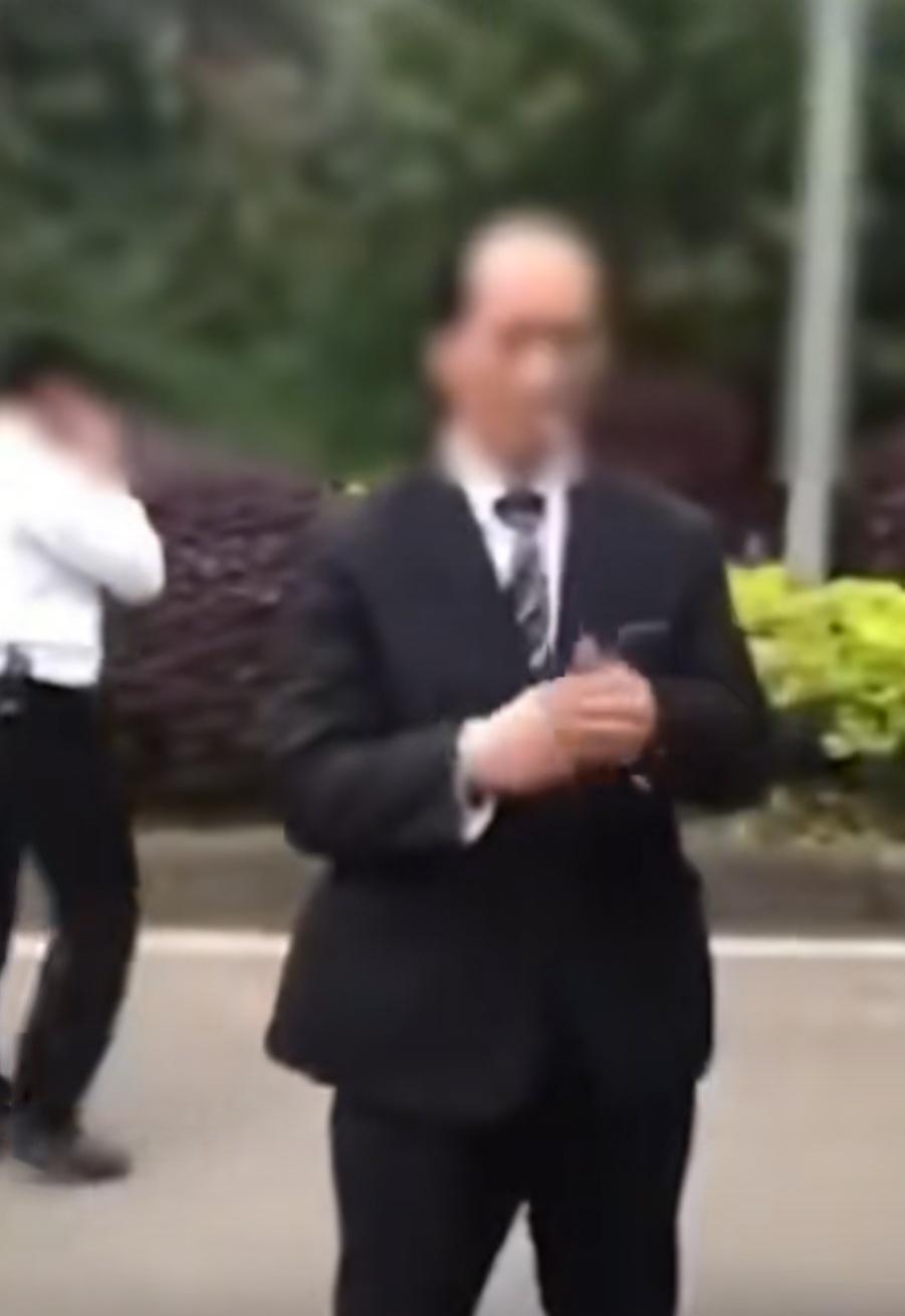 福州一男子去酒店停车1小时多被收费300，工作人员称停车费一进来24小时内都是收