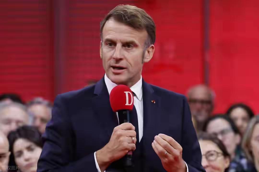 ​法国很不给中国面子，有法国牵头对中国开始了加税的第一枪。这时候，欧盟已经联合2