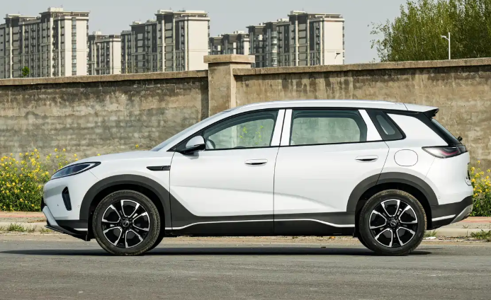 电池更大却把车做小了海狮05DM-i这次改款值不值得等新款海狮05DM-i在