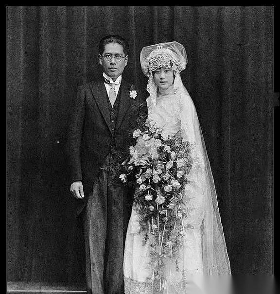 你敢信吗？一个男人，把自己三个女儿的名字，宋琼颐、宋曼颐、宋瑞颐，全都嵌进了另一