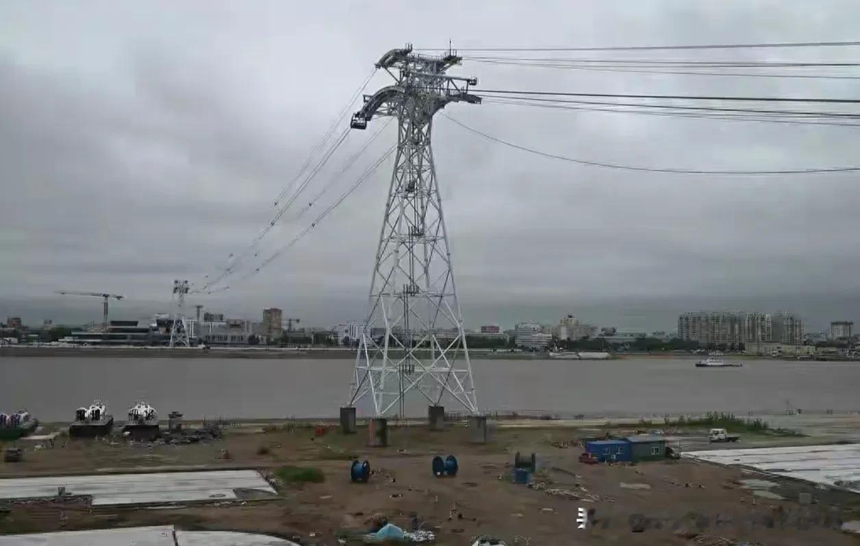 🚠中俄跨境索道主体完工！6分钟跨越黑龙江，黑河-布拉戈维申斯克“空中走廊”要