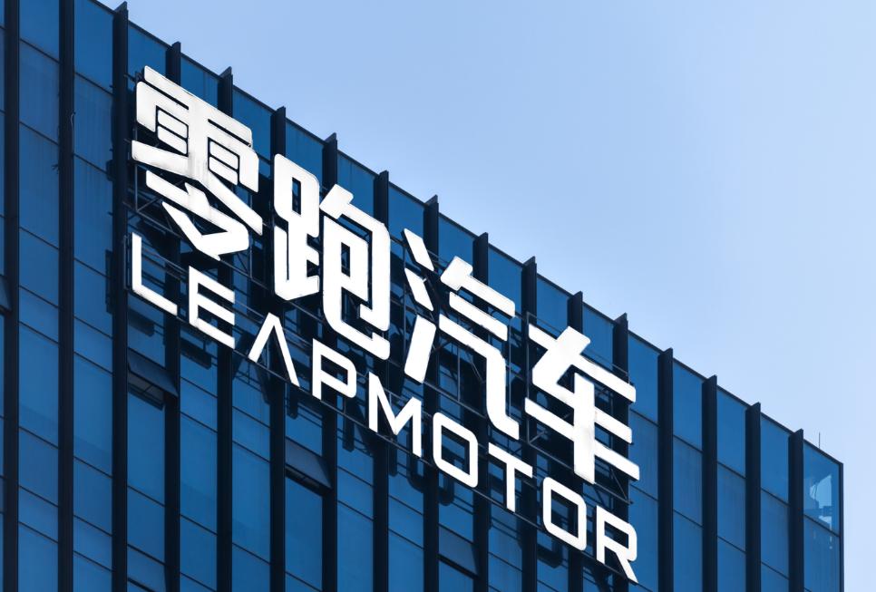 零跑销量10万+！数码爱好者的我看到不一样的信号刚刷到零跑8月交付数