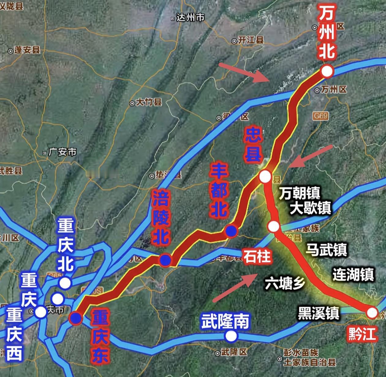 万黔高铁，重庆唯一绕开主城的干线高铁。万州至黔江，从绕行4小时缩至40分钟，忠县