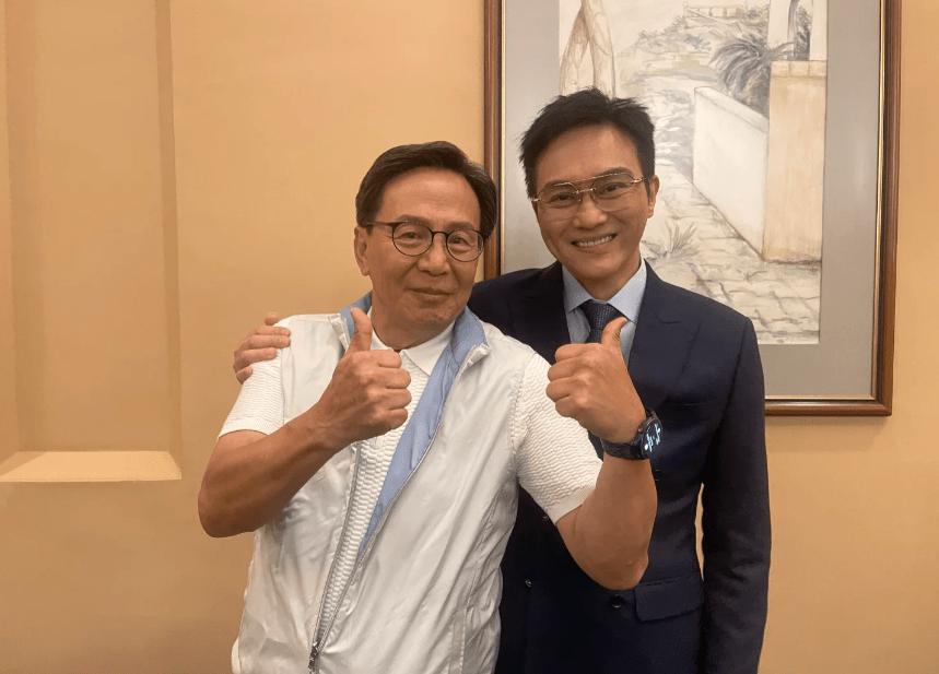 想不到还珠格格的剧情竟然在香港娱乐圈上演啊！话说近日，就有一位不知名网民在社交