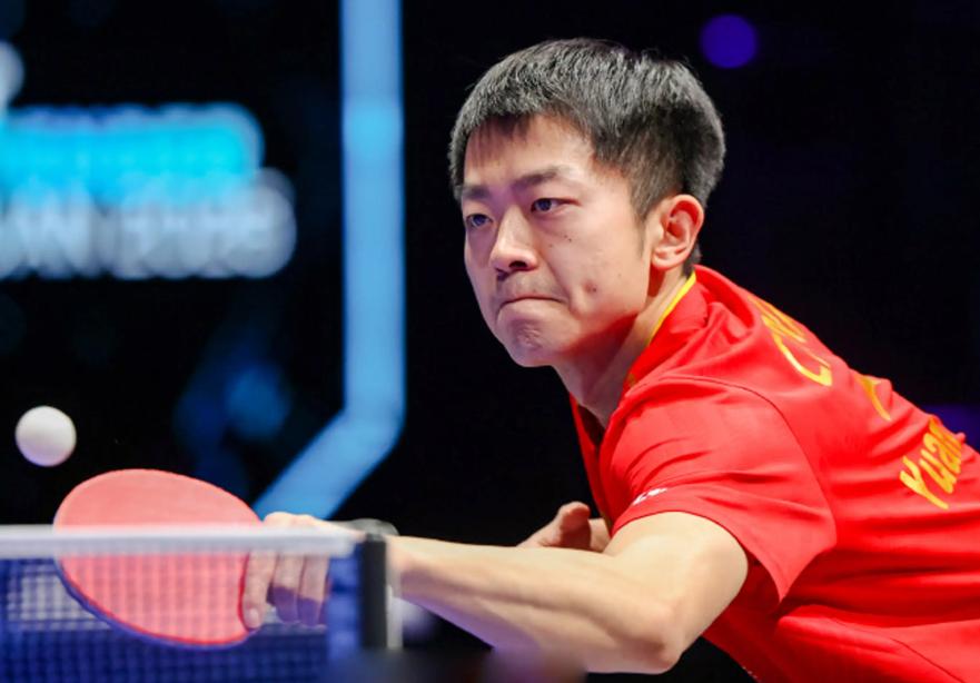 我去！世界冠军袁励岑居然被大肚腩打了7:1开局！袁励岑不但是双打世界冠军，单