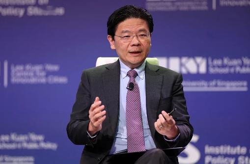 新加坡总理突然对华翻脸，严查芯片转运。很多人以为这是为了讨好美国。错了！真相是：