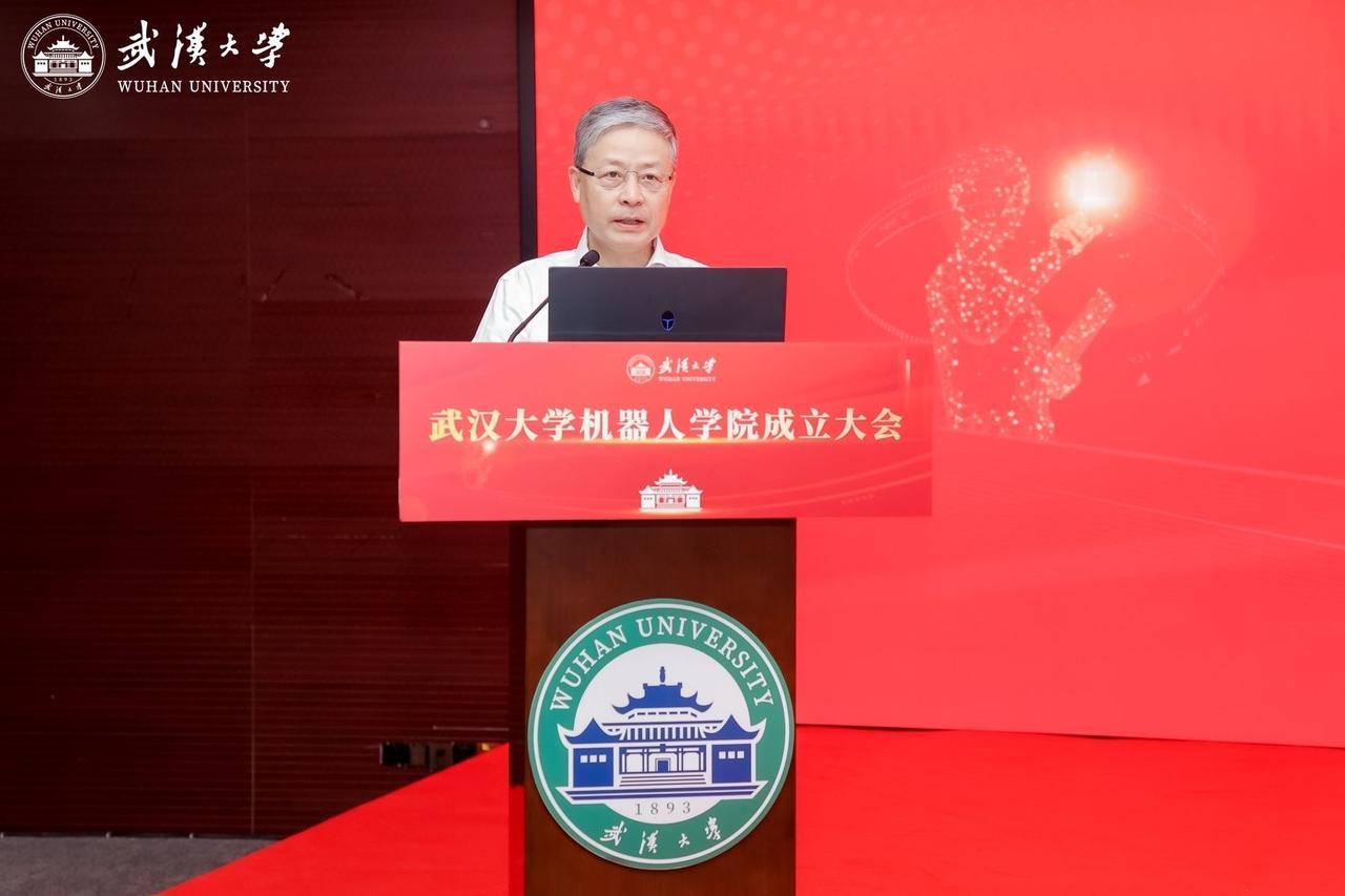 重树新规矩武大新书记上任第一天，就撤销肖同学处分，并免去相关学院院长、系主