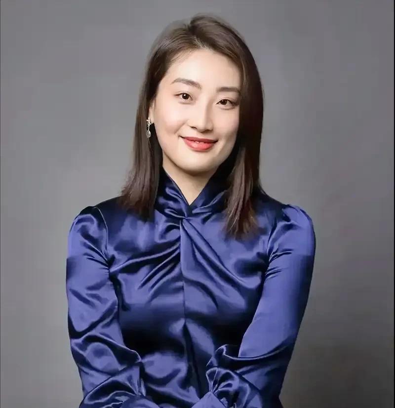 关注到娃哈哈宗老遗留下来的遗产争夺事情，让我想到了曾经的嫡庶之分。嫡子嫡女才拥