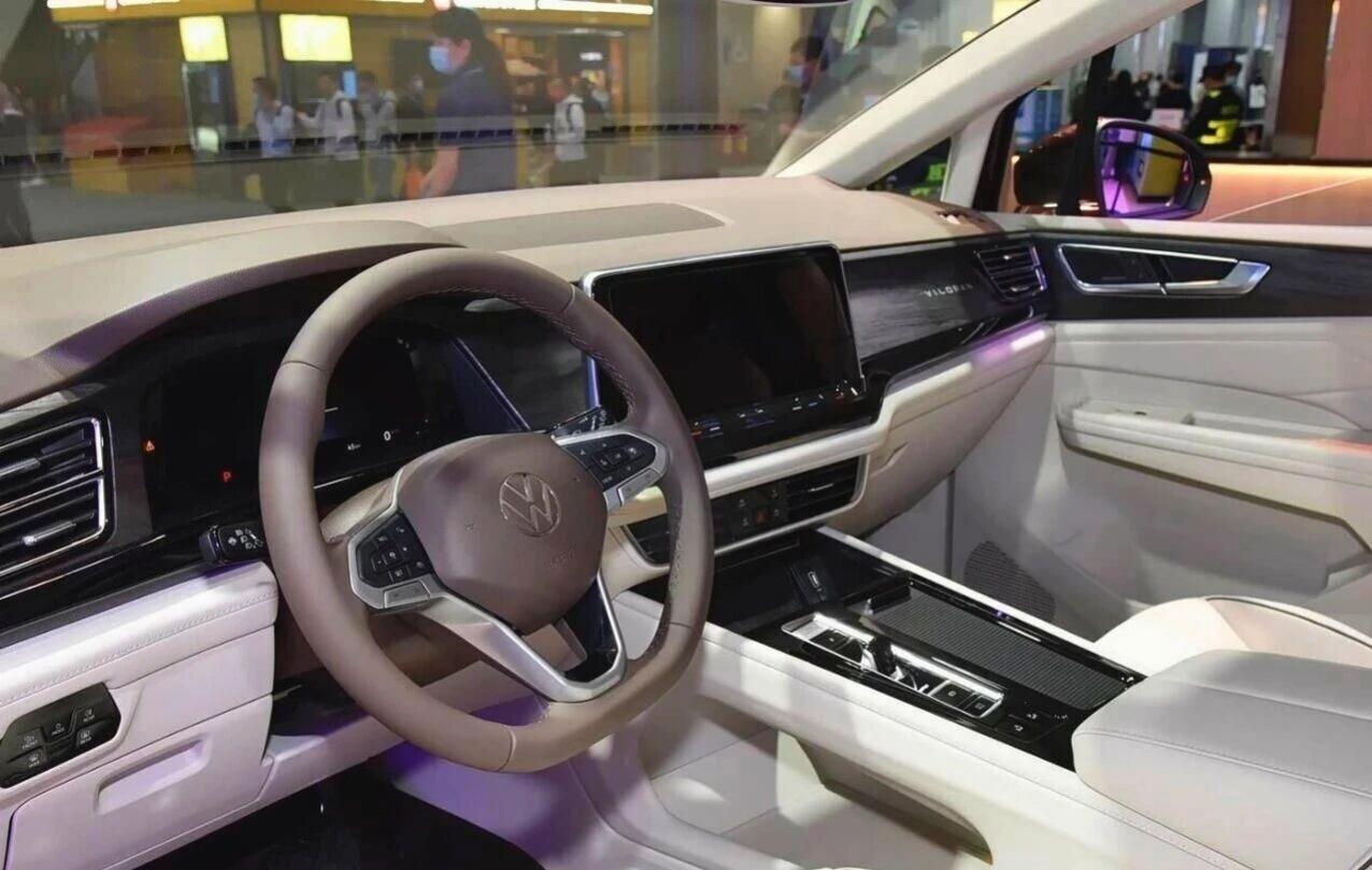 17万买合资中大型MPV！大众威然狂降12万，GL8扛不住了大众威然这