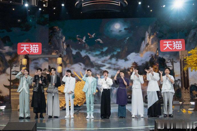 唐俪辞在好六街梦幻联动太会了！《水龙吟》唐俪辞今晚空降，好六街因他更精彩。你