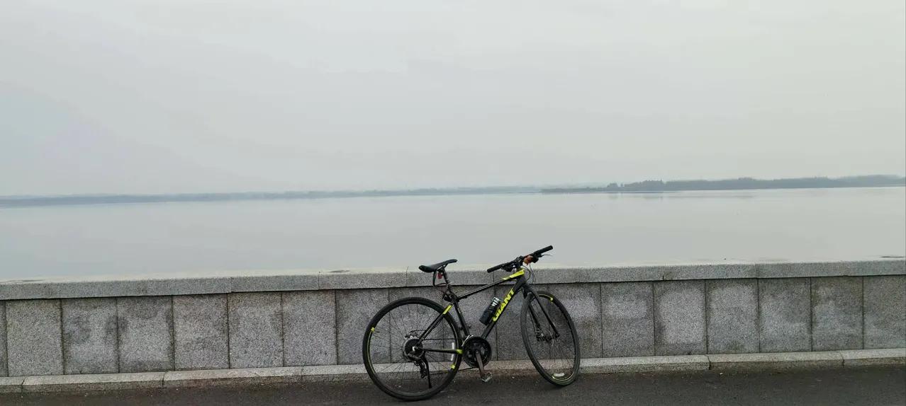 以后死人的钱不好挣了，因为丧葬新规开始推行了……简单讲，丧葬一条龙服务被严格