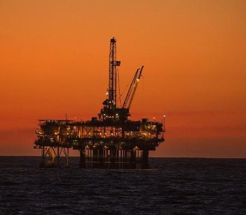 美媒：印度正使用人民币购买俄罗斯石油！可能有人会问，印度跟俄罗斯做石油生意，