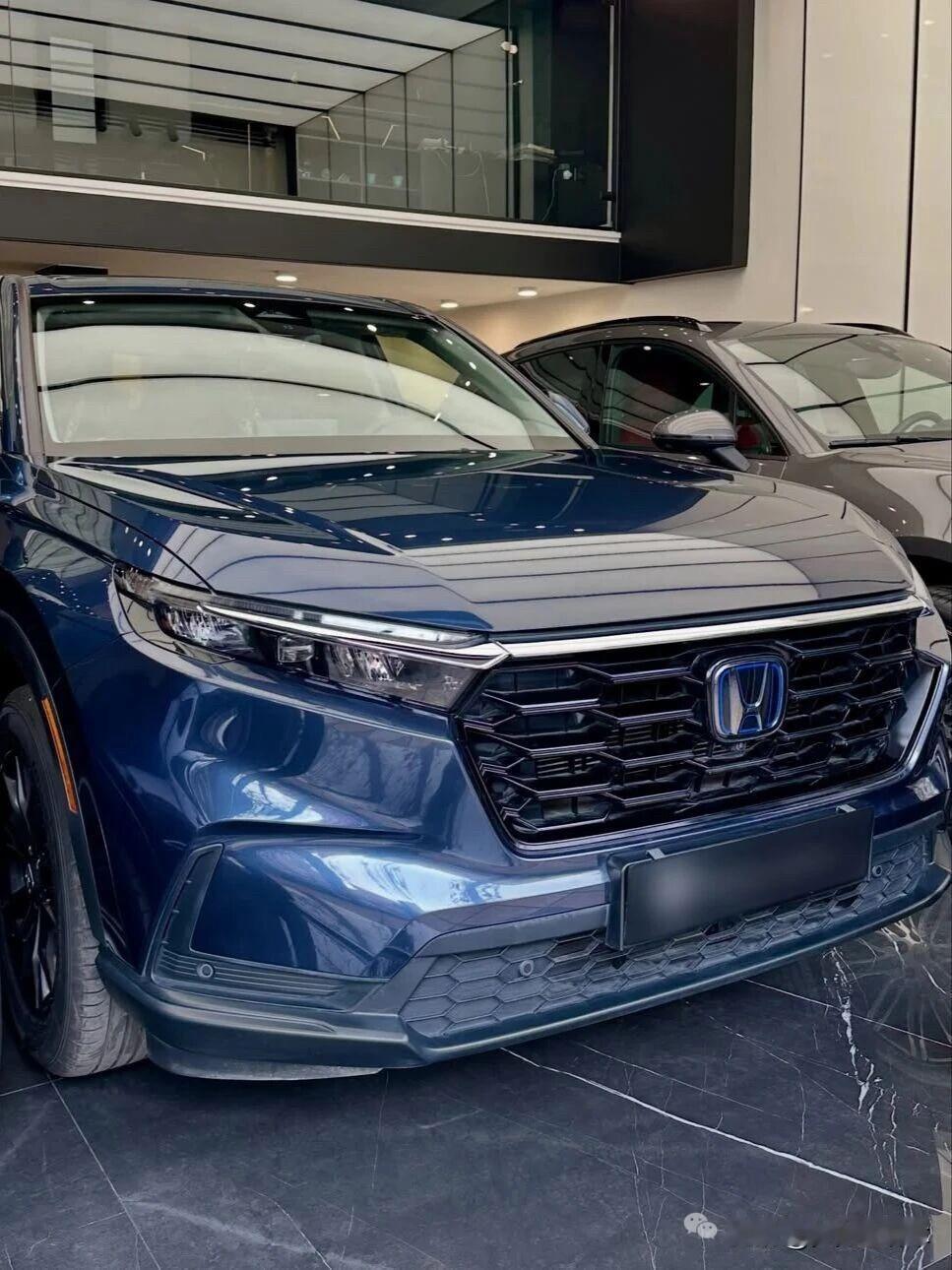买CR-V，得先过这关！CR-V不是一款车，是八款车摆在你面前，让你玩“大家来找