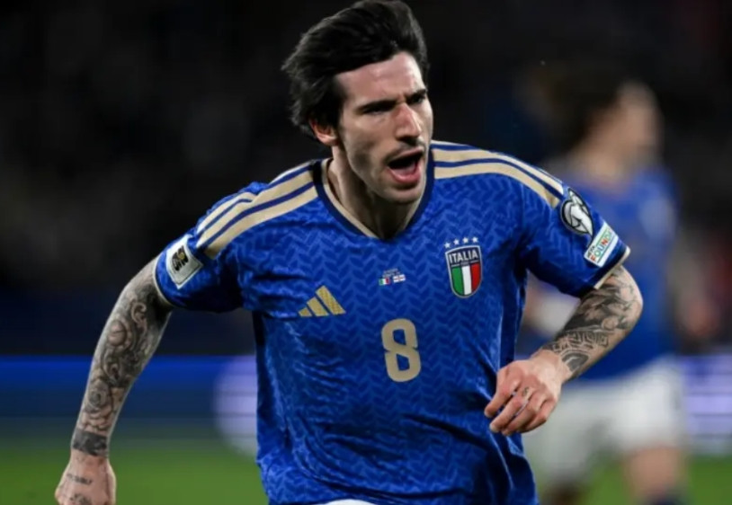 托纳利在接受采访时说希望下一步去英超或者西甲的豪门发展，并希望3-4年后回到米兰