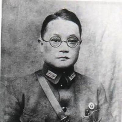 1949年，国民党上将潘文华准备起义，可他没料到，七姨太刘淑贞竟是军统特务。