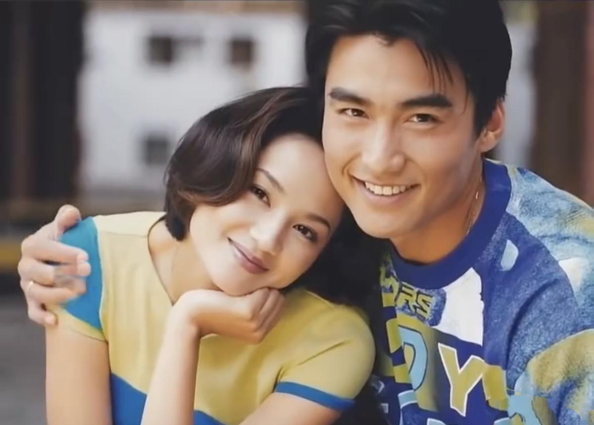 清迈，雨林深处。瞿颖，不是那个秀场女王，也不是胡兵的“意难平”——她是网球场上