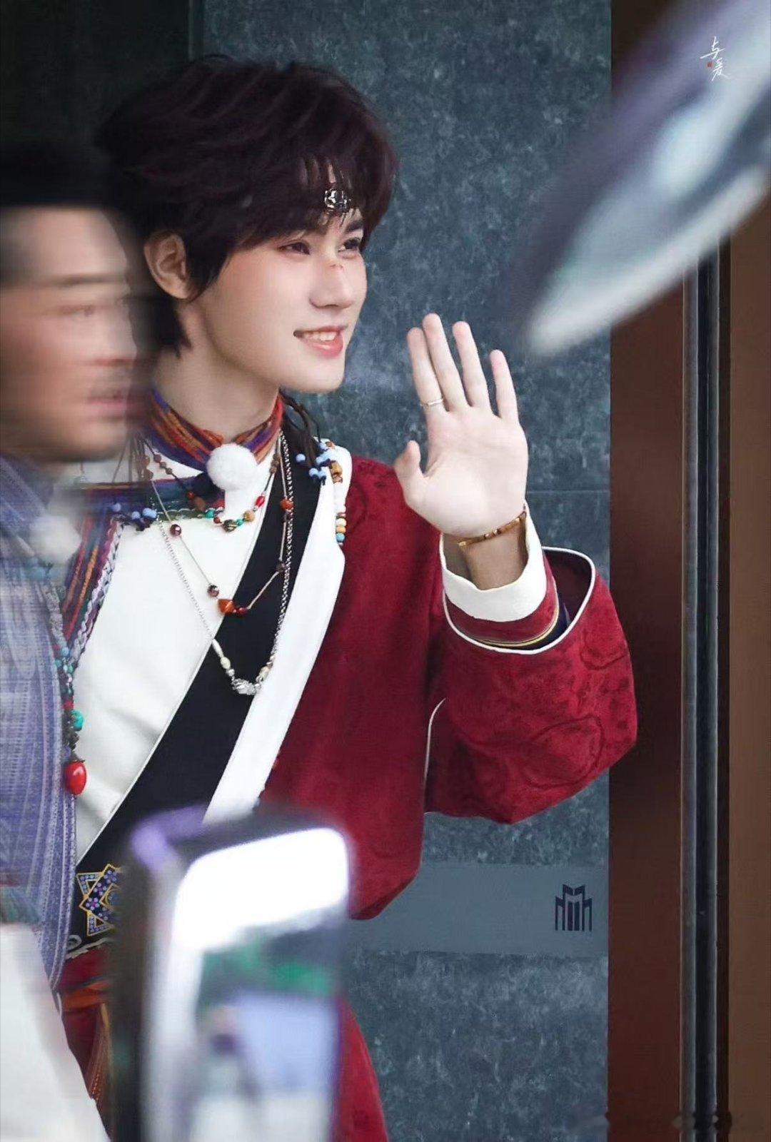 张真源受过的苦想带时团也尝尝李昀锐跑男做任务卷了40分钟沙溢爆料李昀锐跑男狂卷4