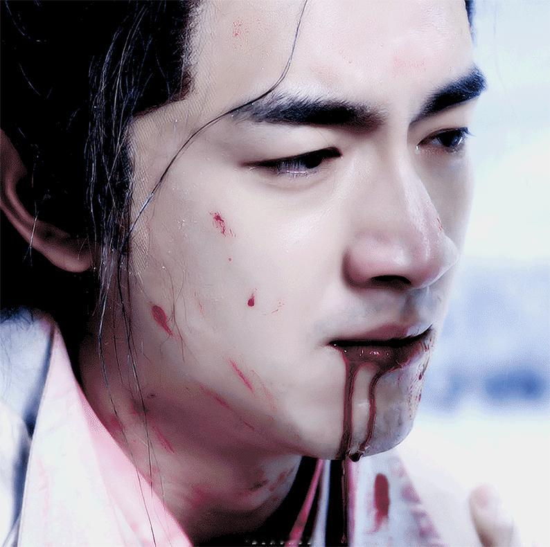 宇文玥捞上来了，但捞上来的却是李昀锐，在新剧开播的时候卖情怀，结果翻车得很彻底。