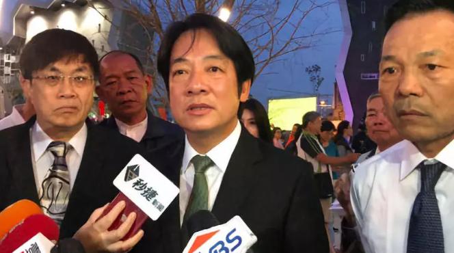 ☔赖清德喊话特朗普“增兵台海”，解放军数十舰机冲过海峡，美军顾问紧急撤离金