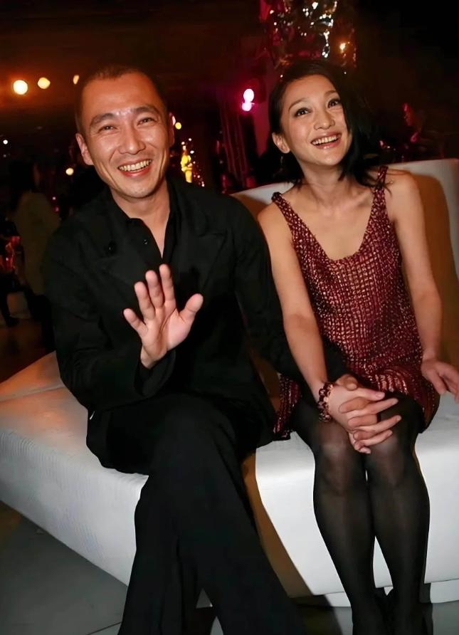 离婚前，周迅拒绝了前夫高圣远借钱300万开公司的要求，高圣远大怒：我算是看清了，