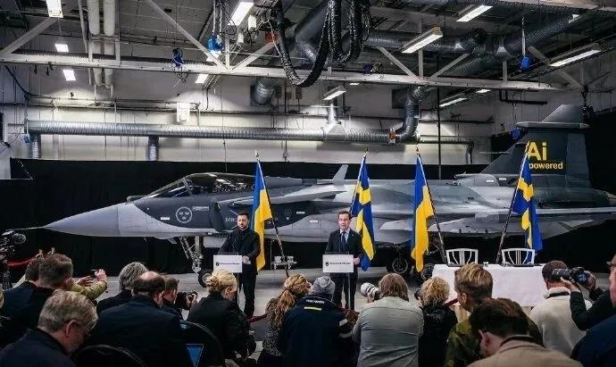 乌克兰与瑞典首相签署了框架协议,计划采购约150架