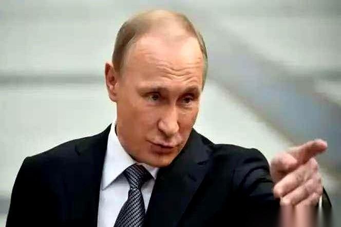 前脚刚说“我不加入北约了”，后脚整个欧洲“兄弟连”直接宣布组队进场。这操作，看