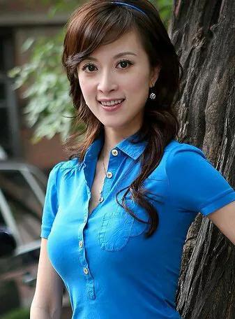 51岁金巧巧受访自曝拍《西游记续集》演孔雀公主时，因觉得自己脸太瘦上镜显刻薄，