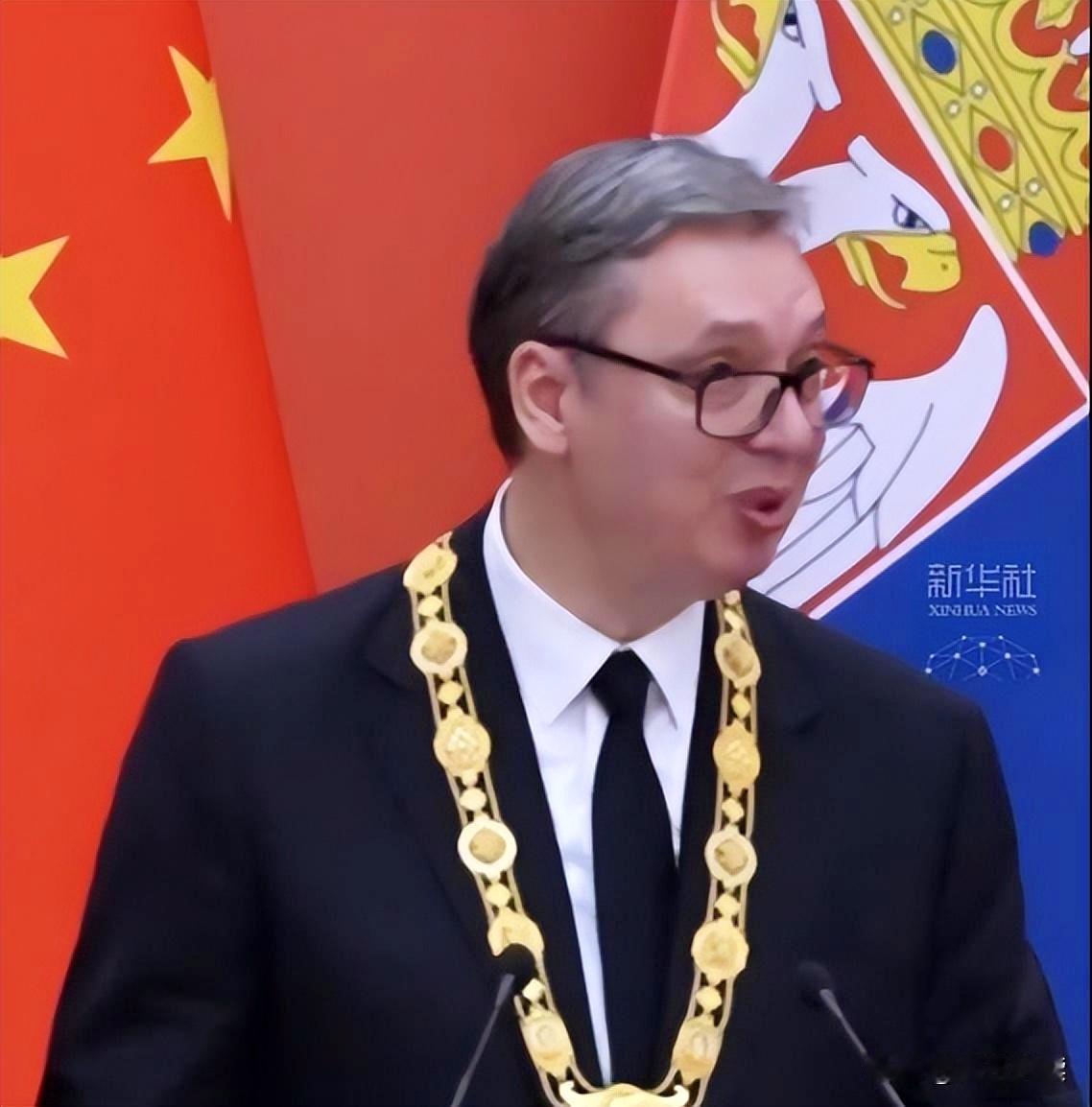武契奇获颁友谊勋章！西方慌了，中塞关系不只是“兄弟情”5月25日，塞尔维亚